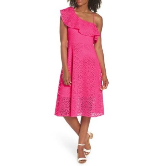 Lilly Pulitzer Callisto Dress in Pink Cosmo Sea Urchin Terry Lace - Picture 1 of 11